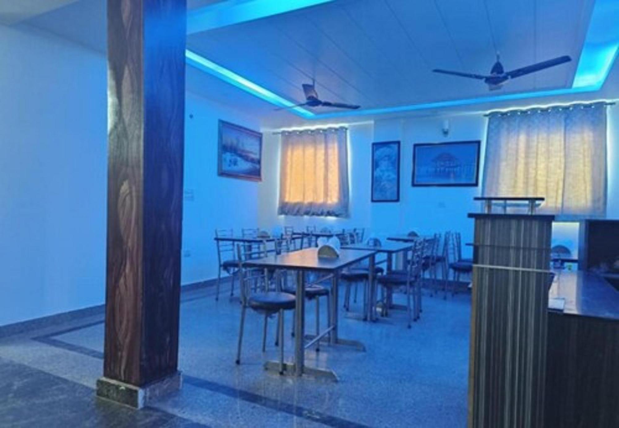 Del Fox Hotel Shanti Residency - Just A Minute Away From New Delhi Railway Station And Connaught Place & 5 Mins From Vfs Exterior photo