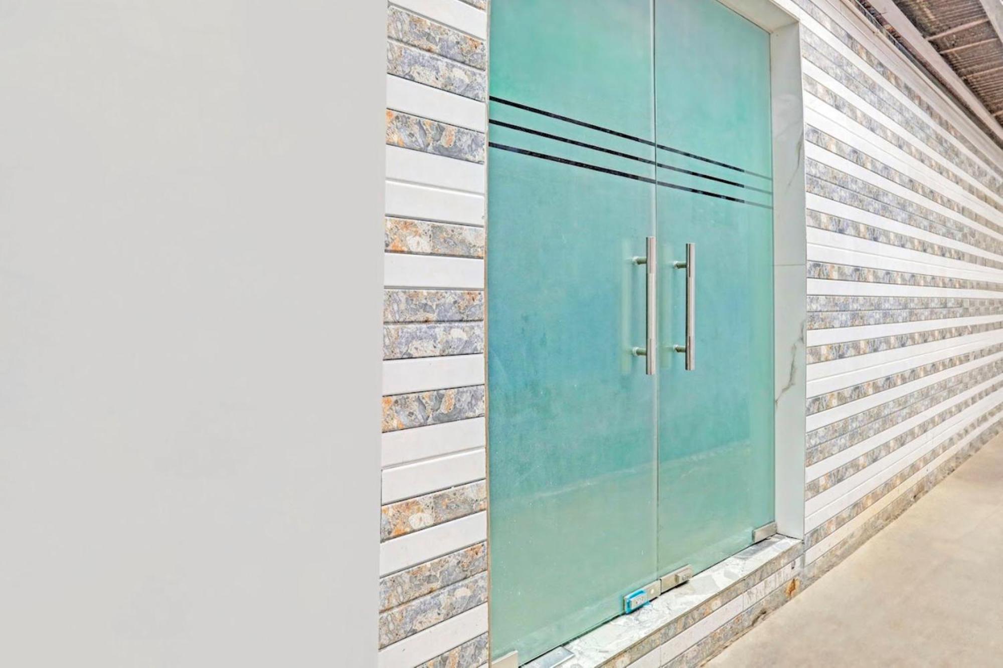 Del Fox Hotel Shanti Residency - Just A Minute Away From New Delhi Railway Station And Connaught Place & 5 Mins From Vfs Exterior photo