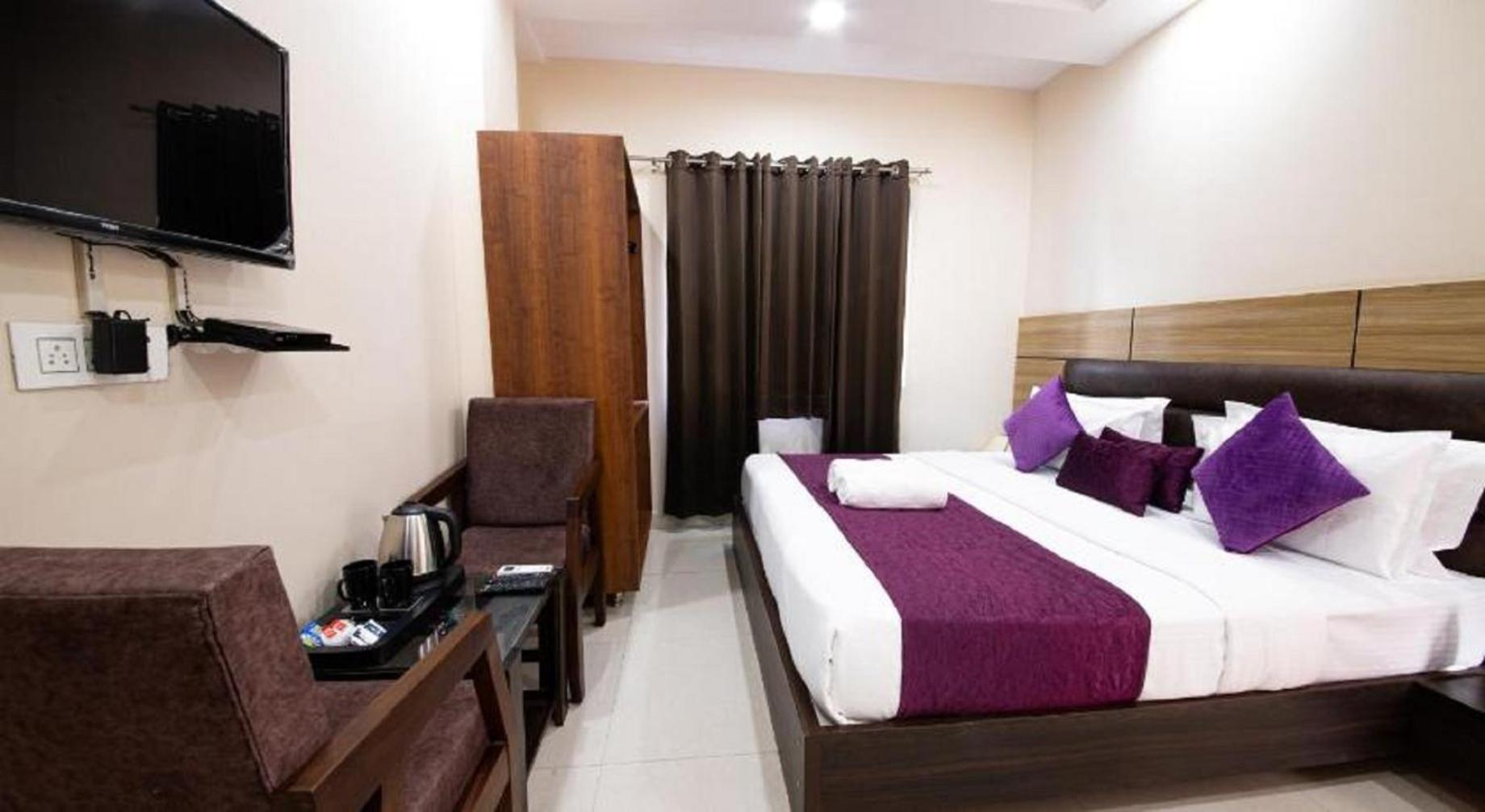 Del Fox Hotel Shanti Residency - Just A Minute Away From New Delhi Railway Station And Connaught Place & 5 Mins From Vfs Exterior photo